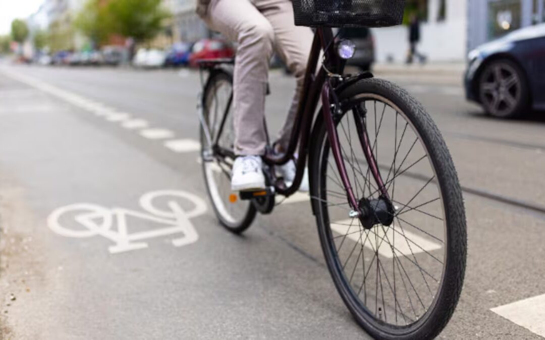 Parla impulsa su primer carril bici protegido para fomentar la movilidad sostenible