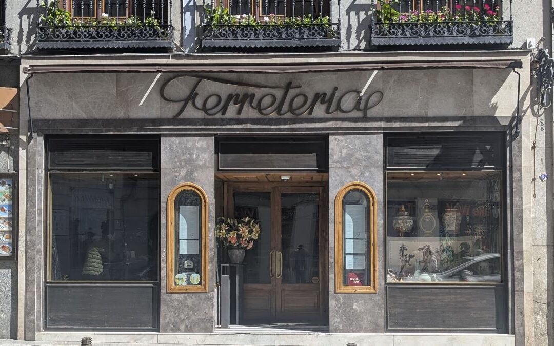 Los madrileños improvisan kits de supervivencia tras el apagón