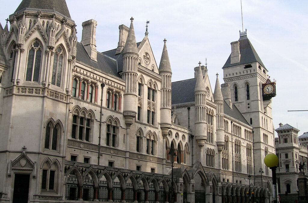 El Supremo británico resuelve que, a efectos legales, el término «mujer» solo se refiere a personas nacidas con sexo femenino
