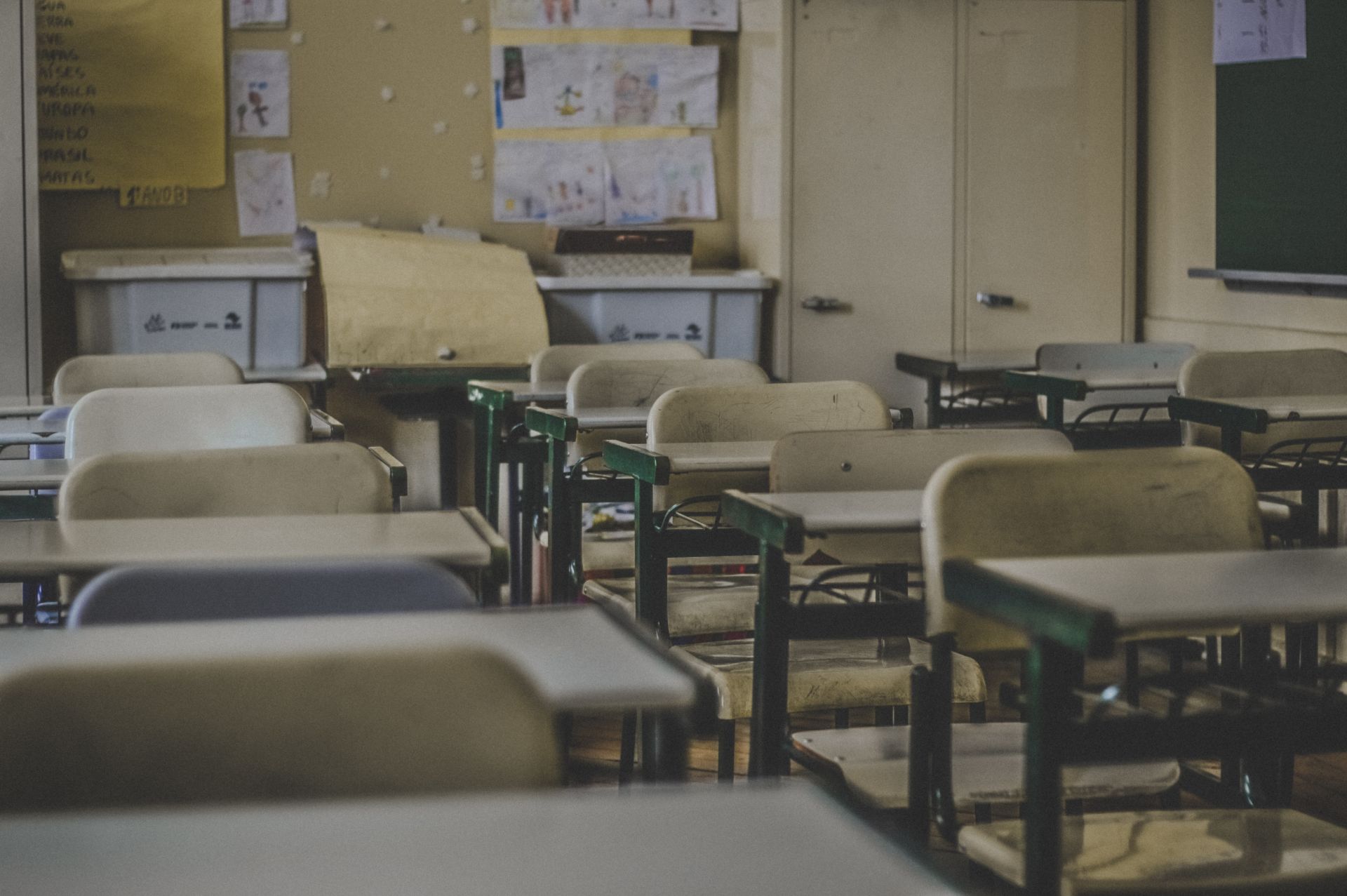 CiudadesAmigasdelaInfancia_Madrid reabre colegios tras el apagón aunque mantiene suspendidas las clases universitarias