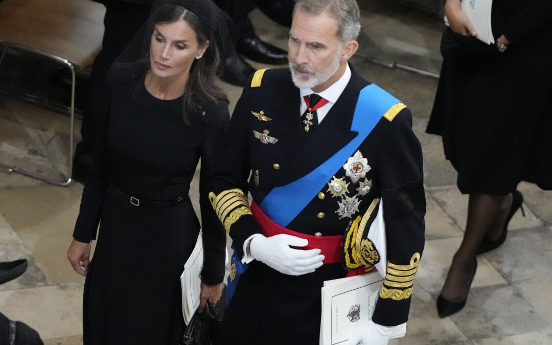 Los Reyes Felipe VI y Letizia asistirán al funeral del papa Francisco