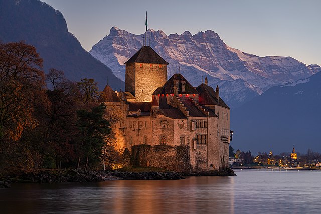 WikiCommons_Suiza atrae a miles de jóvenes españoles con mejores sueldos y mayor capacidad de ahorro