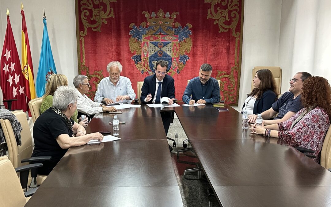 El Ayuntamiento de Leganés firma un acuerdo clave con las asociaciones vecinales