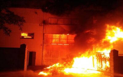 Arde una nave abandonada en Móstoles sin dejar heridos