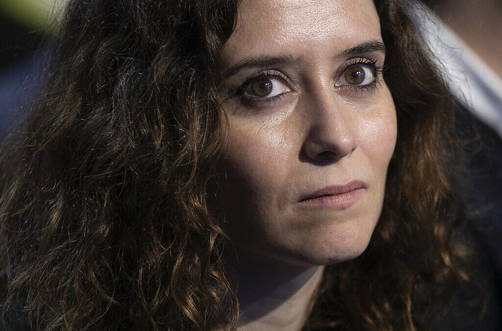 Ayuso advierte que abandonará la Conferencia si no se habla en español