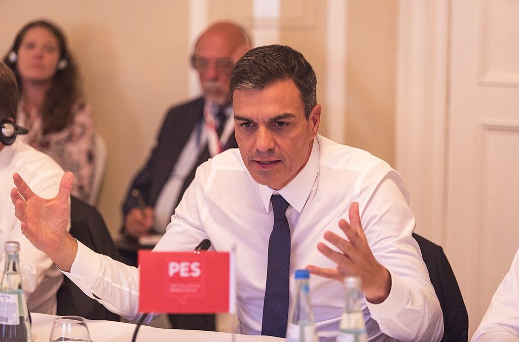 Sánchez defiende la estrategia del PSOE ante la corrupción y protagoniza un momento viral