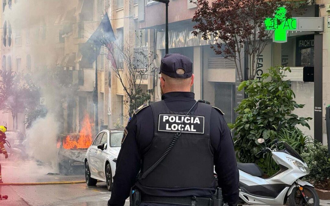 Calpe abandona el uso de coches eléctricos tras varios incendios