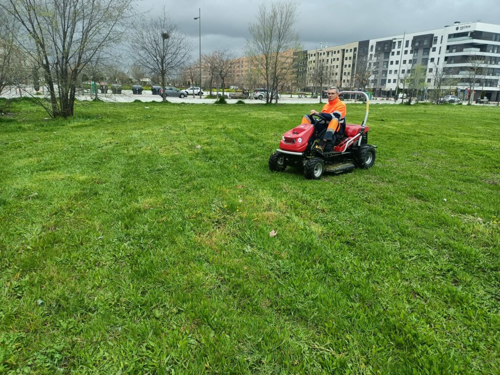 Ayuntamiento de Getafe_Vecinos de Getafe exigen reponer árboles talados por las obras de la L3
