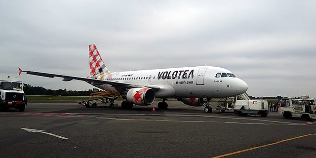 Un hombre muere al ser succionado por el motor de un avión en el aeropuerto de Milán-Bérgamo