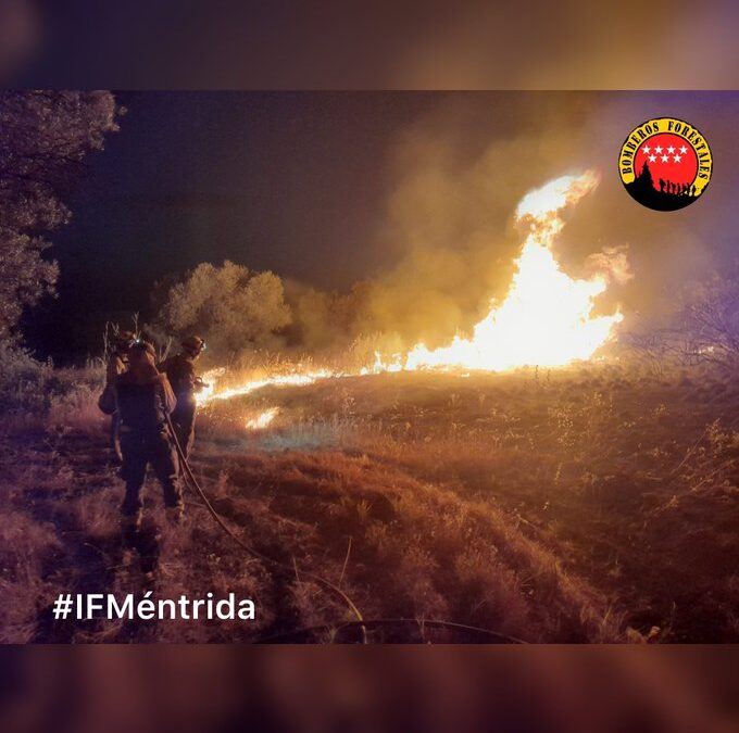 Incendio corta vías y cubre Madrid mientras el fuego avanza