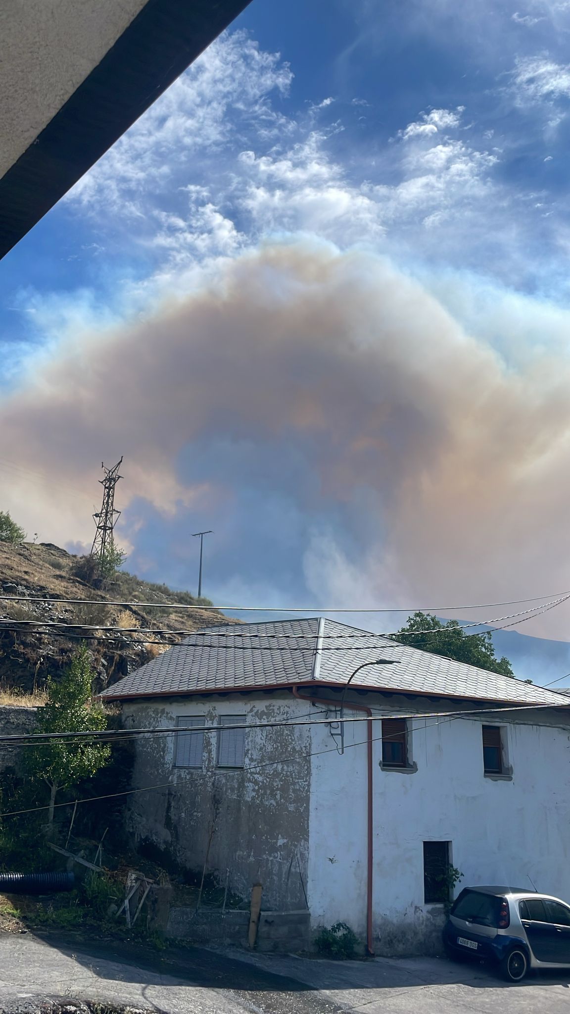AlmaArias_Más de 31.000 personas desalojadas por los incendios en el noroeste y Extremadura