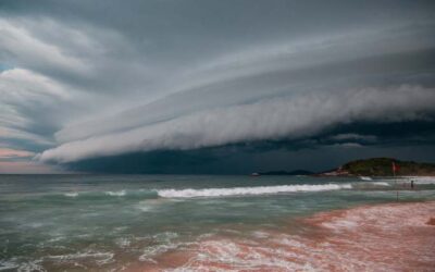 Julio sorprende con un calor moderado y episodios de lluvias extremas en España
