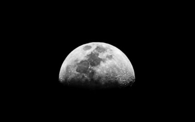 Estados Unidos planea instalar un reactor nuclear en la Luna en 2030