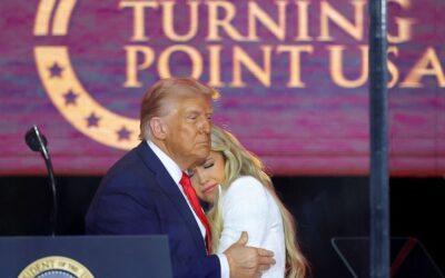 Multitudinario homenaje a Charlie Kirk en Arizona