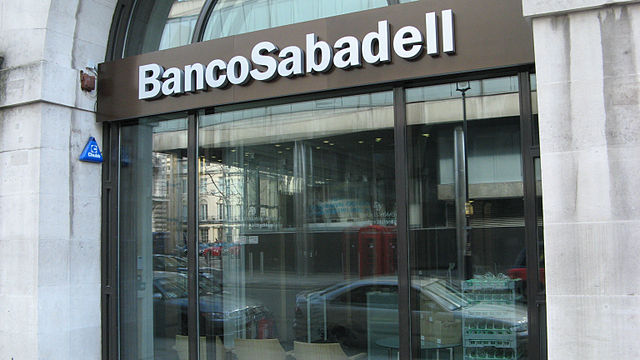 El Banco Sabadell rechaza la opa de BBVA por considerarla insuficiente