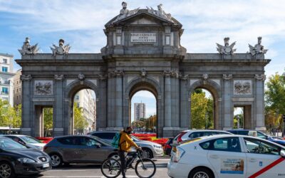 Madrid prohibirá circular a 400.000 coches sin etiqueta desde enero de 2026