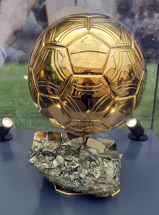 Dembélé y Lamine Yamal, cara a cara por el Balón de Oro 2025