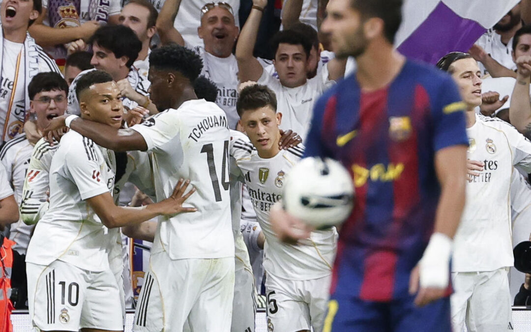 El Real Madrid vence al Barcelona y consolida su liderazgo en LaLiga