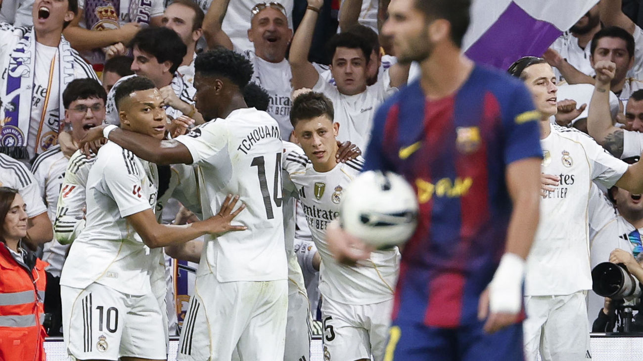 EFE_El Real Madrid vence al Barcelona y consolida su liderazgo en LaLiga EFE_El Real Madrid vence al Barcelona y consolida su liderazgo en LaLiga