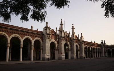 El Gobierno declara la tapia del cementerio de La Almudena como Lugar de Memoria Democrática