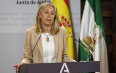 Dimite la consejera andaluza de Salud por el fallo en los cribados de cáncer de mama