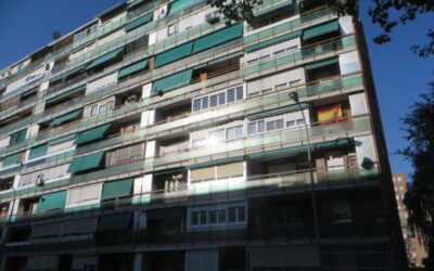 Una mujer de 79 años sufre intoxicación por humo en un incendio en Leganés