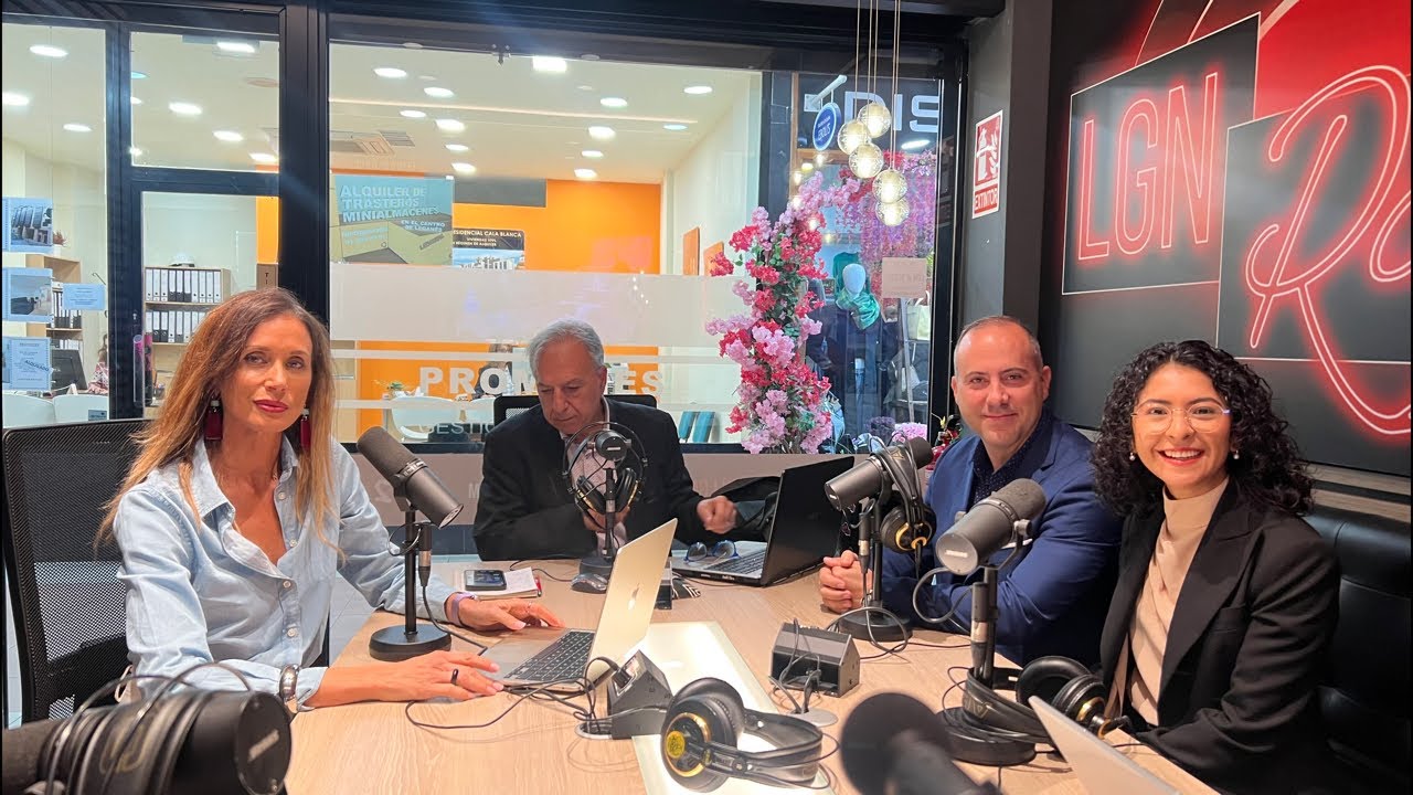 22/10/2025 - MITOMANÍA - CÓCTEL CON SARA REQUES