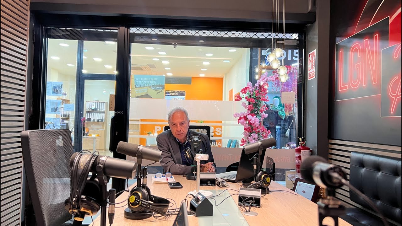 23/10/2025 - MITOMANÍA - ENTREVISTA A LYDIA RUIZ