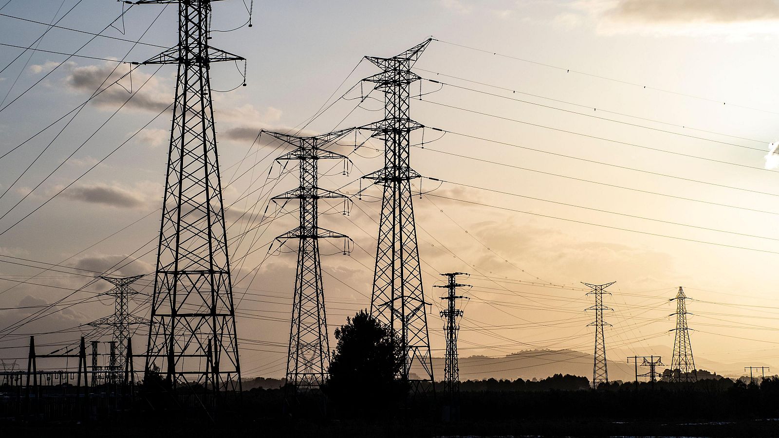 RTVE_Red Eléctrica alerta sobre variaciones de tensión tras el apagón de abril y pide medidas urgentes