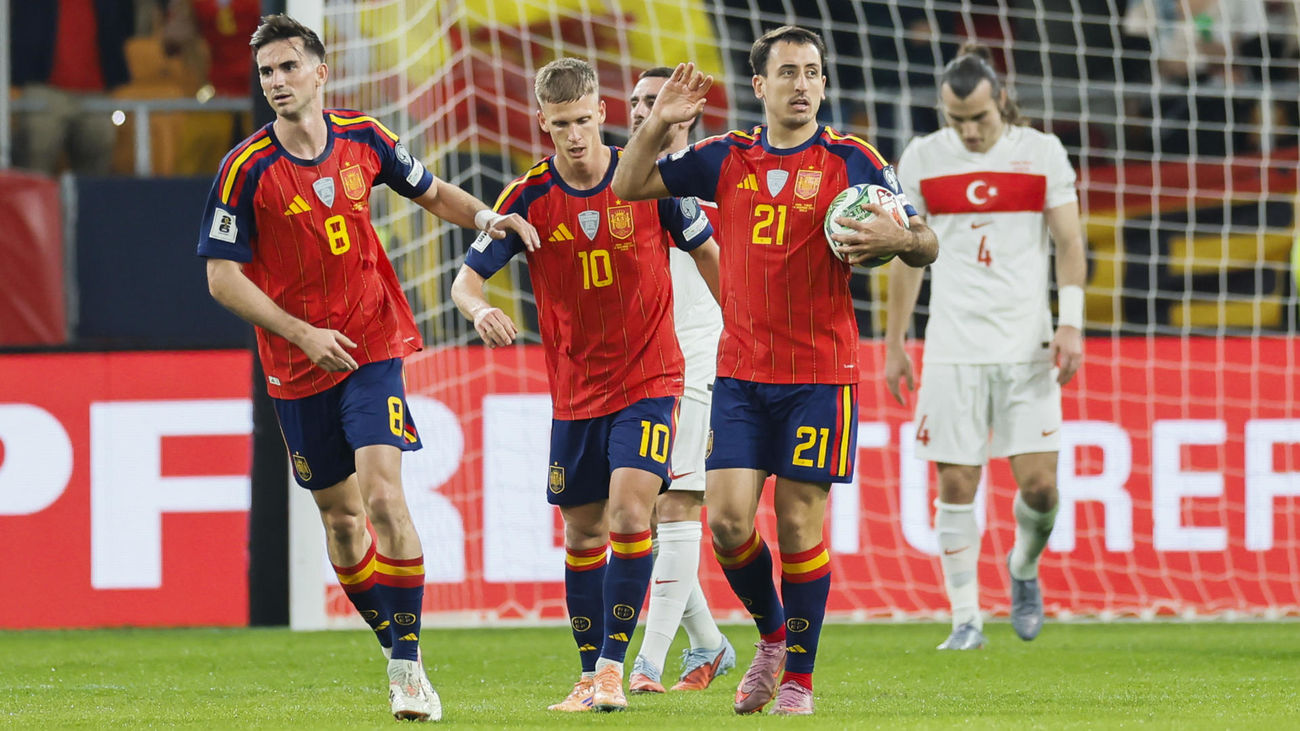 EFE_España sella su pase al Mundial 2026 pese al empate ante Turquía