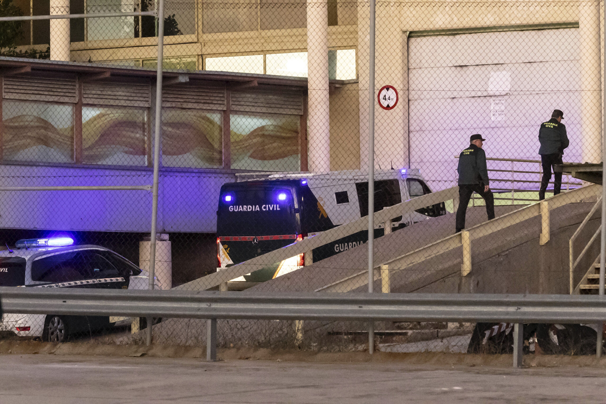 ElMundo_Ábalos y Koldo García pasan su primera noche en prisión preventiva en Soto del Real ElMundo_Ábalos y Koldo García pasan su primera noche en prisión preventiva en Soto del Real