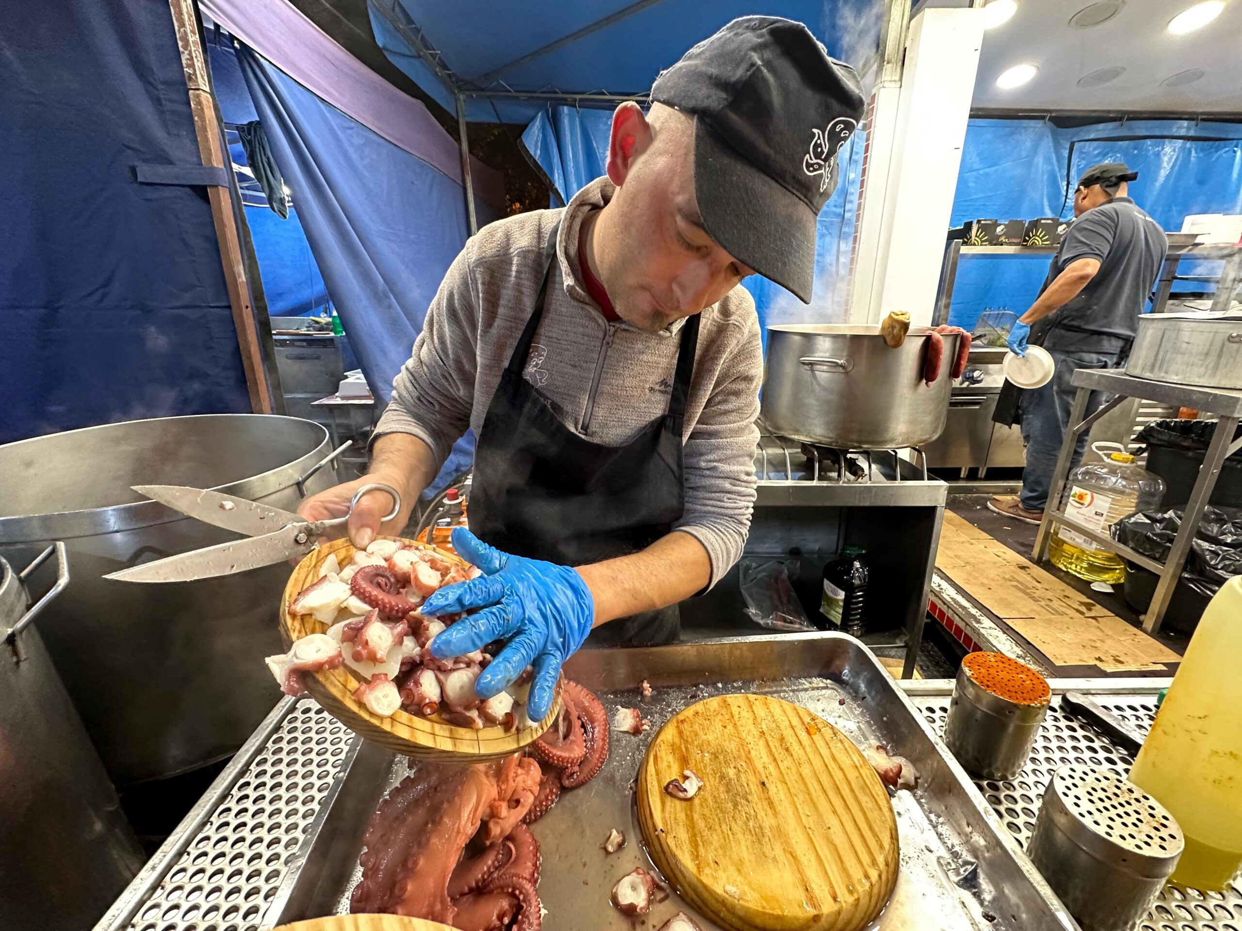 Leganés celebra la III Feria del Marisco Gallego en San Nicasio Leganés celebra la III Feria del Marisco Gallego en San Nicasio