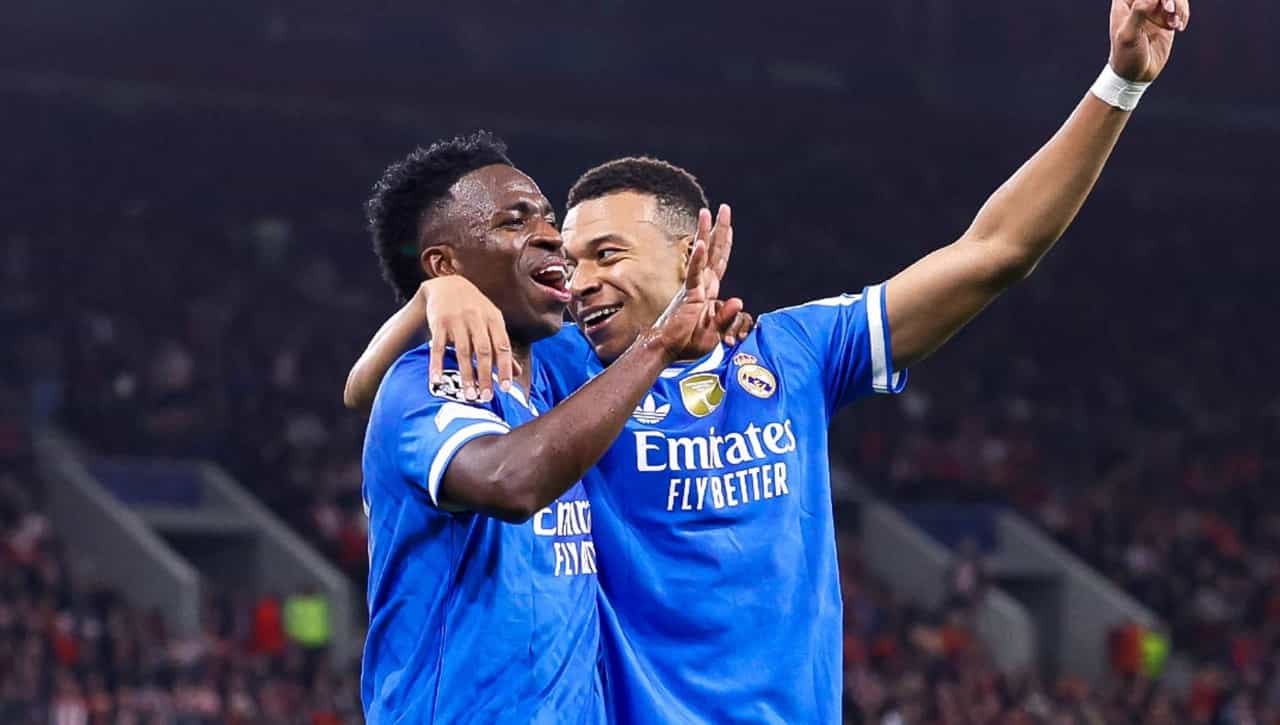 EstadioDeportivo_(Olympiacos 3-4 Madrid: Ni el póker de Mbappé ni los regates de Vinícius salvan a Xabi Alonso)