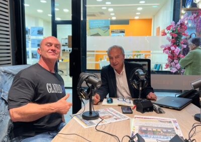 12/11/2025 – MITOMANÍA – EL SASTRE MUSCULAR