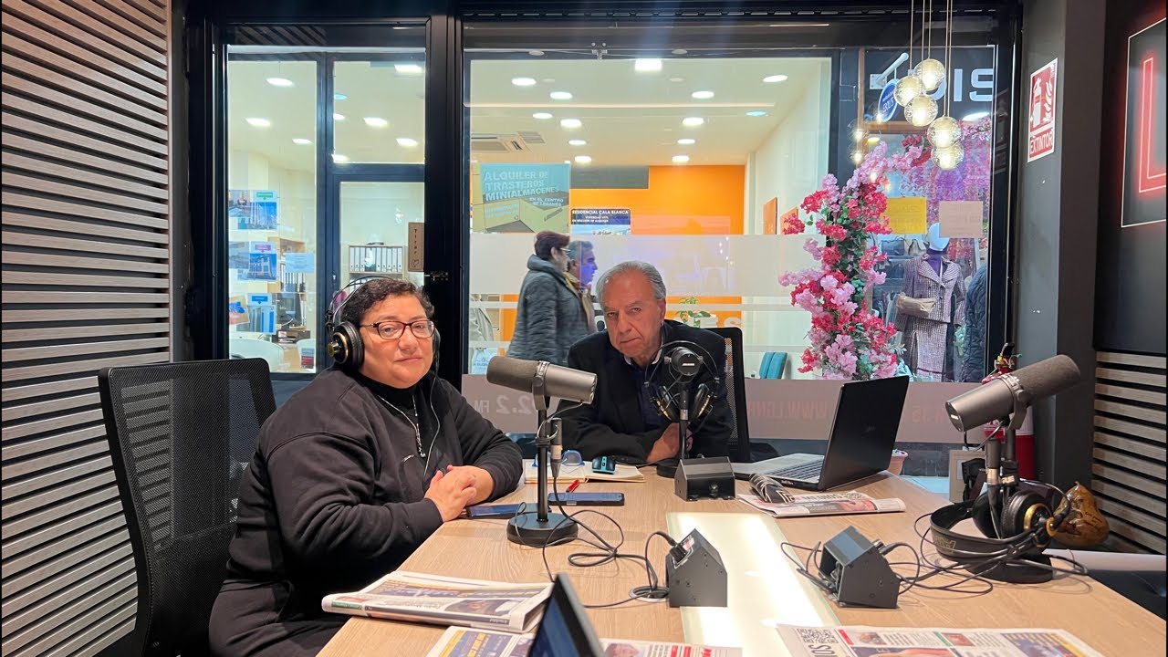 26/11/2025 - MITOMANÍA - CÓCTEL CON SARA ROQUES