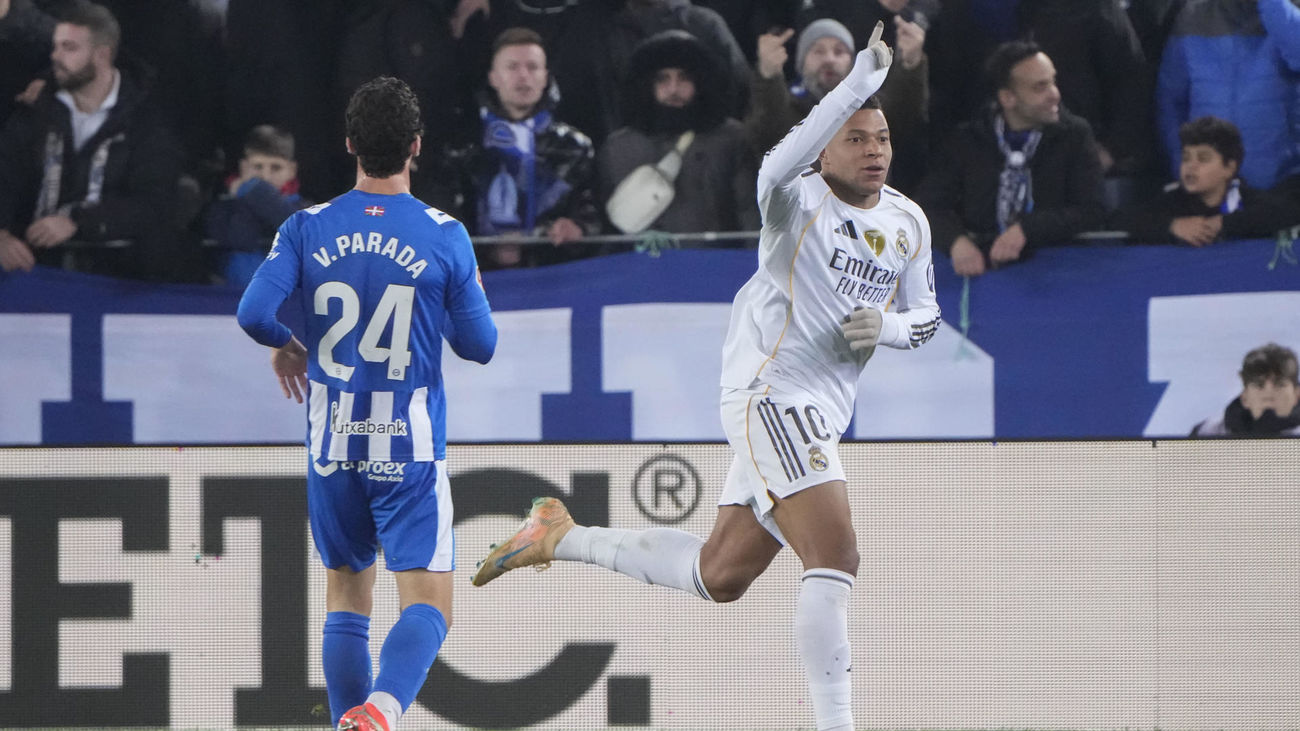 EFE_Rodrygo decide en Vitoria y el Real Madrid vence al Alavés en un duelo exigente EFE_Rodrygo decide en Vitoria y el Real Madrid vence al Alavés en un duelo exigente