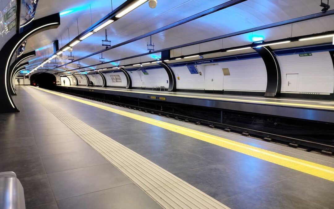 Metro de Madrid ajusta horarios y refuerza el servicio durante la Navidad