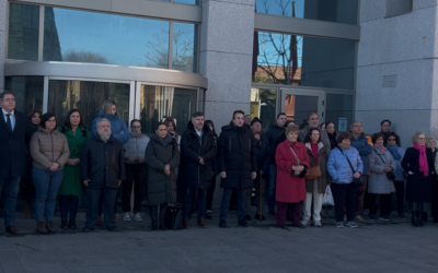 Leganés guarda un minuto de silencio por el accidente ferroviario y aplaza la inauguración del Reloj de Autómatas