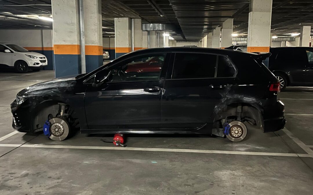 Robo de ruedas en el garaje de plaza Mayor de Leganés