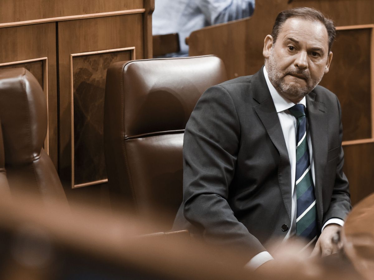 Ábalos pide recuperar sus derechos como diputado