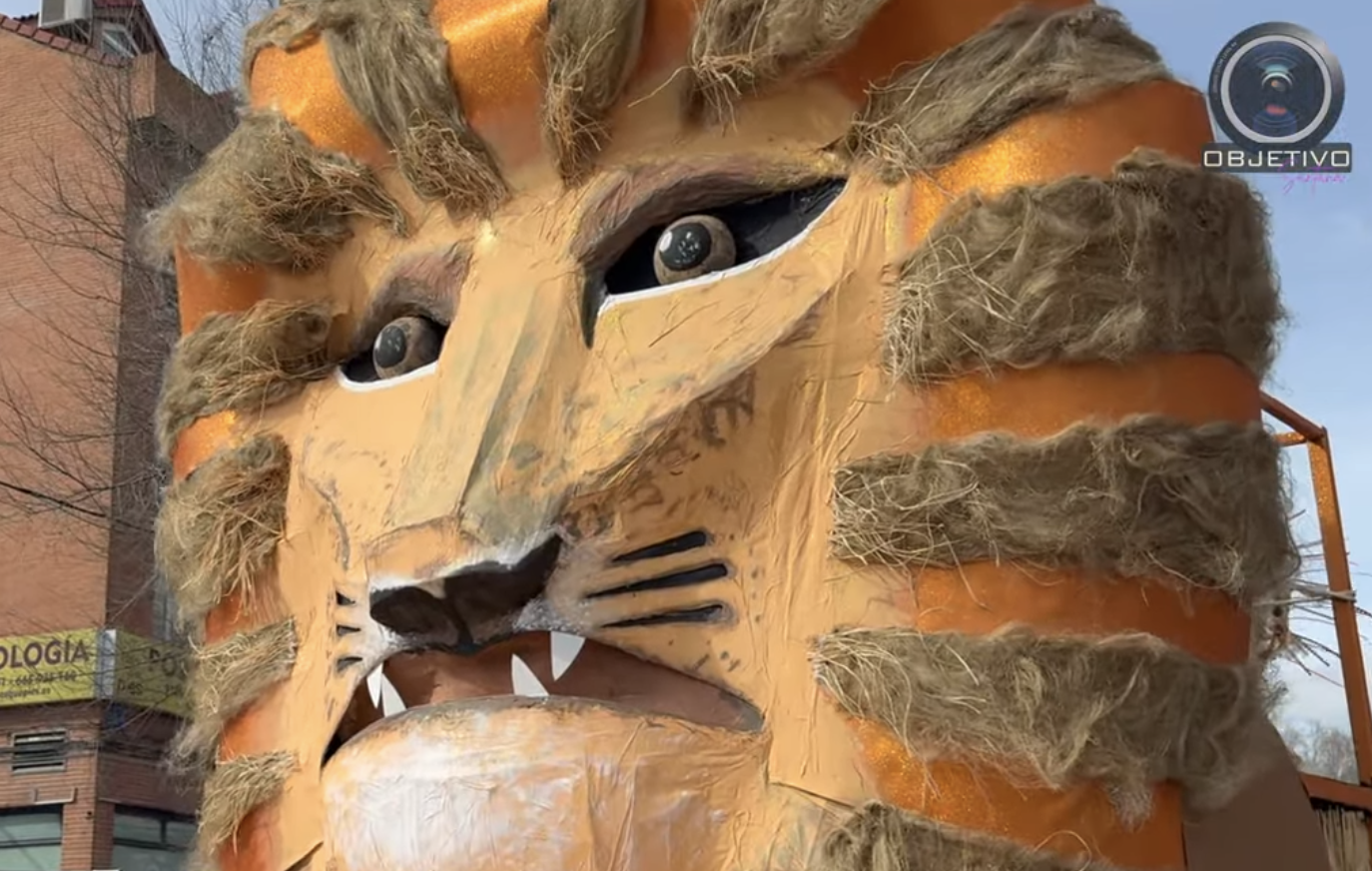 Carroza Carnavales Leganés_El Objetivo Santana