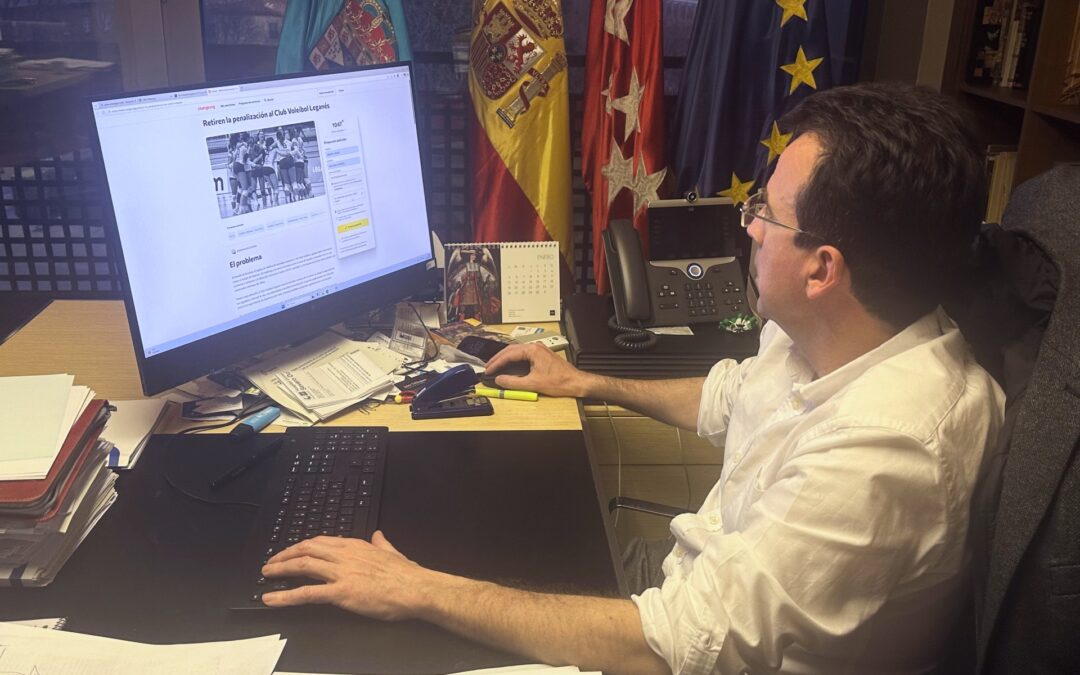 El alcalde de Leganés expresa su apoyo al equipo femenino del UC3M Voleibol tras su sanción