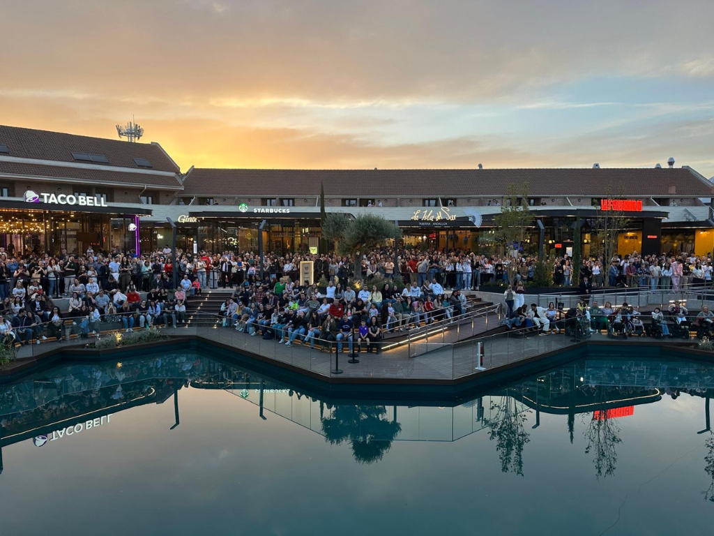 Westfield Parquesur reabre su emblemático lago tras una renovación millonaria