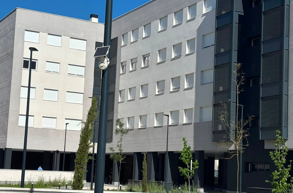 «En octubre quieren tenerlo todo entregado»: Los vecinos de EMSULE Leganés visitan por primera vez sus pisos