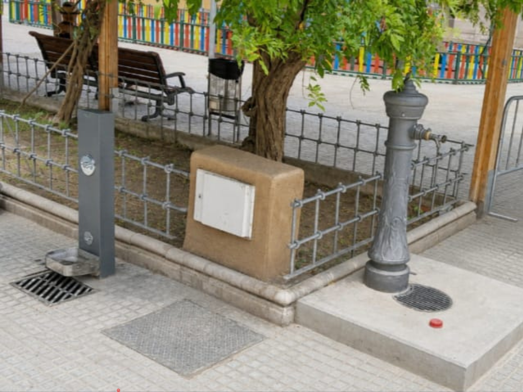 Llega a Leganés la primera fuente para personas y perros Llega a Leganés la primera fuente para personas y perros